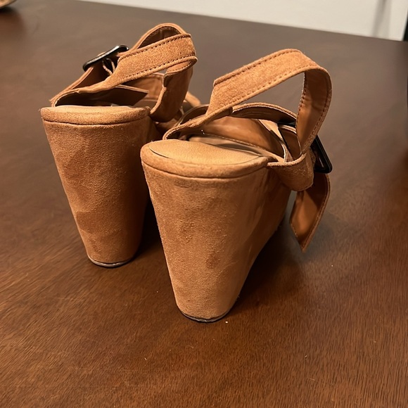 Wedges - Picture 3 of 3